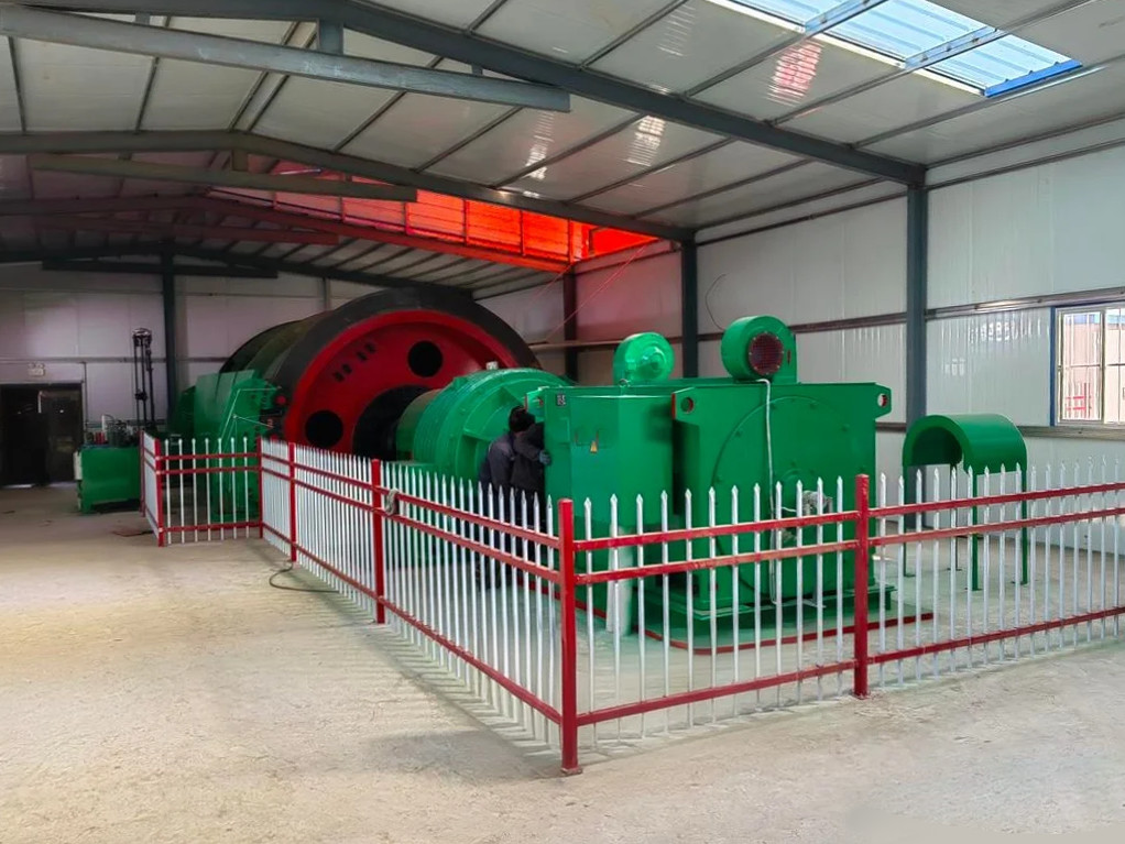 Derniers cas d'entreprise concernant Application d'un onduleur à haute tension double parallèle dans un treuil à aimants permanents
